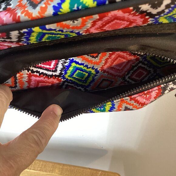 GO SAC Multi-Colored Aztec Design Crossbody - Picture 6 of 8